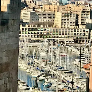 Appartement Luxe Calme Et Volupté Avec Vue Panoramique Sur Le Vieux Port, Marseille